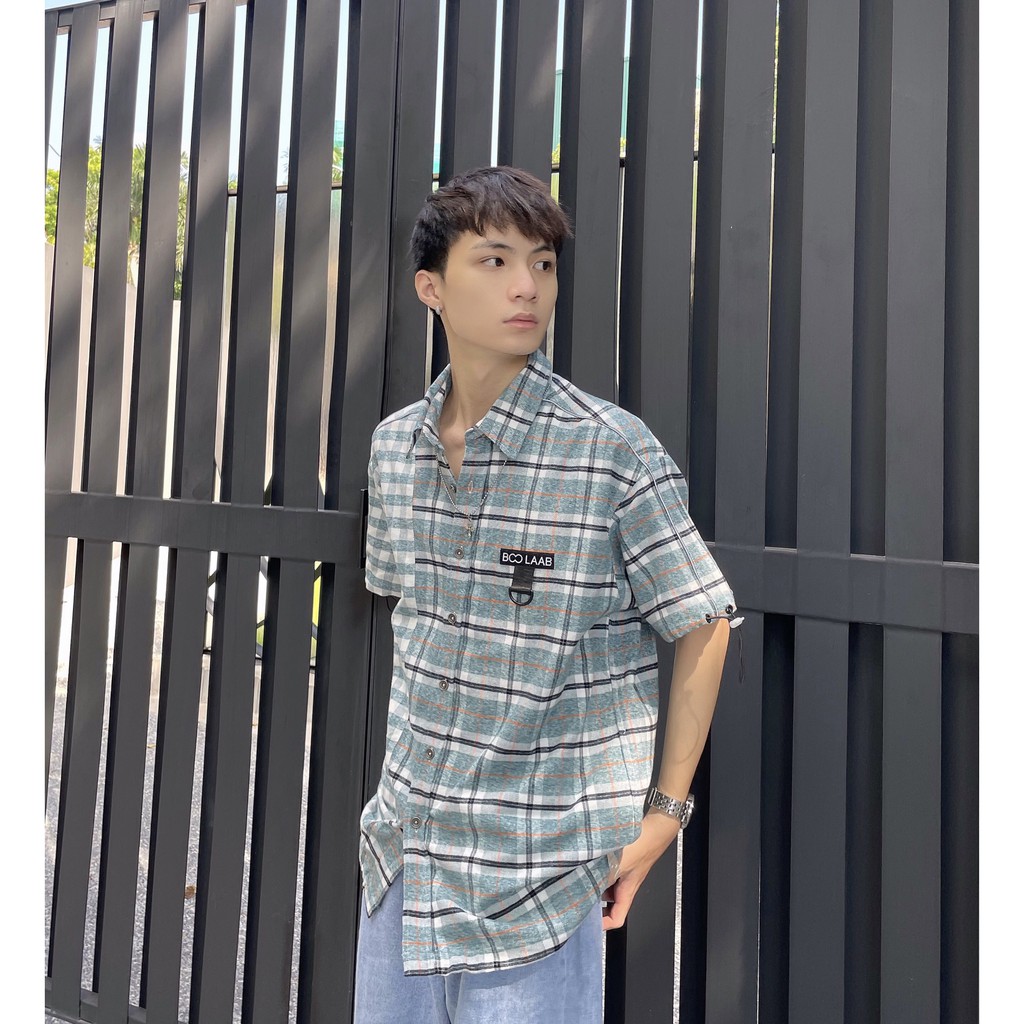 Áo Sơ Mi BOO Ngắn Tay Nam Nữ Unisex Dáng Rộng Kẻ Caro Phối 2 Màu Độc Lạ Cá Tính