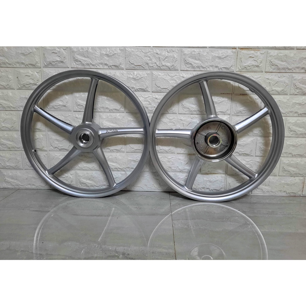 Mâm 5 cây Xmode kiểu giống RCB dùng cho xe Sirius RC-Fi/ Jupiter/ Exiter 2010 bản 1.4 và 1.6