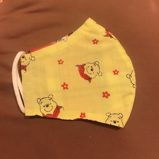 Khẩu trang vải tự may gấu Pooh 2 lớp