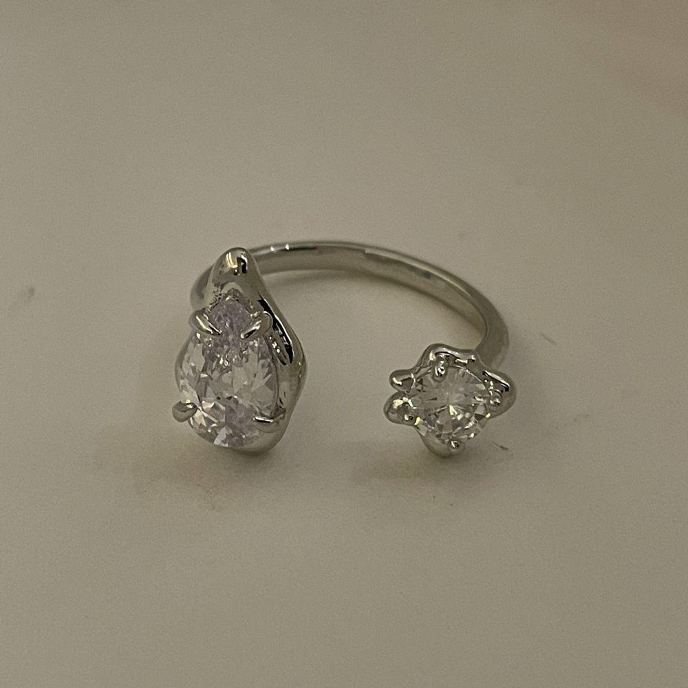 Nhẫn Hở Hình Nhện Thiết Kế Đơn Giản Thời Trang Tinh Tế Cho Nữ