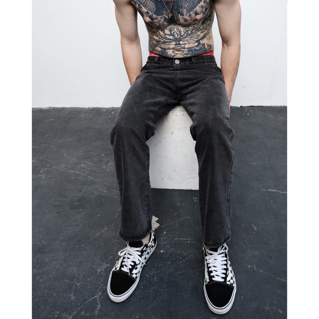 Quần ZOMBIE® Straight Fit Jeans In Black 8230 | WebRaoVat - webraovat.net.vn