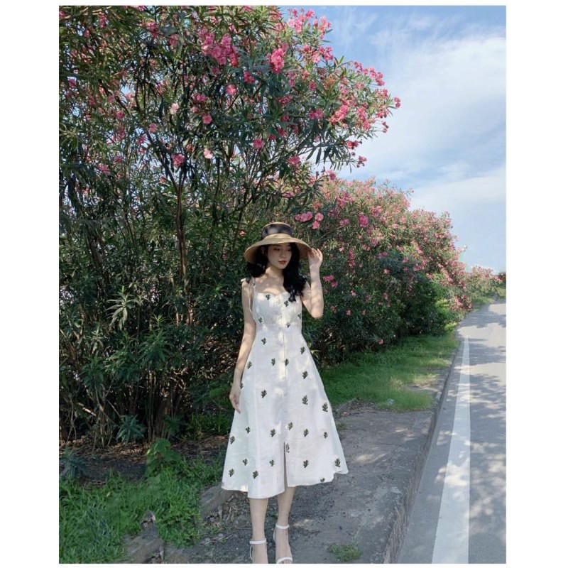 ❤Đầm dây thêu xương rồng