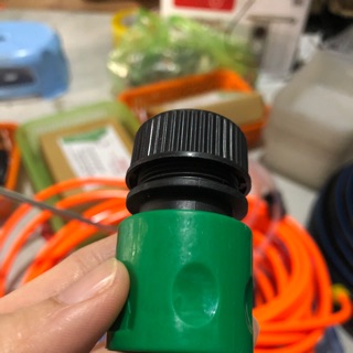 Bộ tưới nhỏ giọt có dây thấm quanh gốc