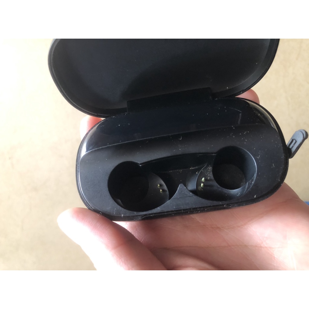 Hộp sạc tai nghe anker zolo liberty plus hàng chính hãng