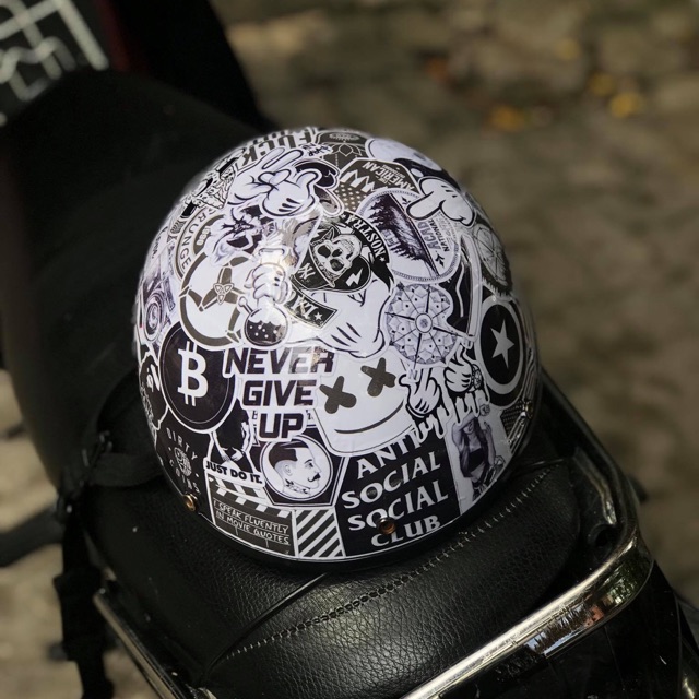 Stiker trắng đen - 10 hình