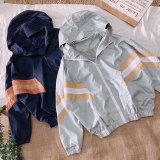 Áo khoác dù Form cánh dơi