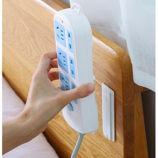 Giá đỡ cố định ổ cắm điện dán tường tiện dụng
