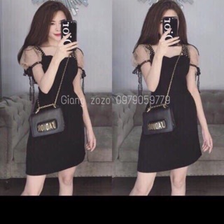 Váy uni tay ren bồng