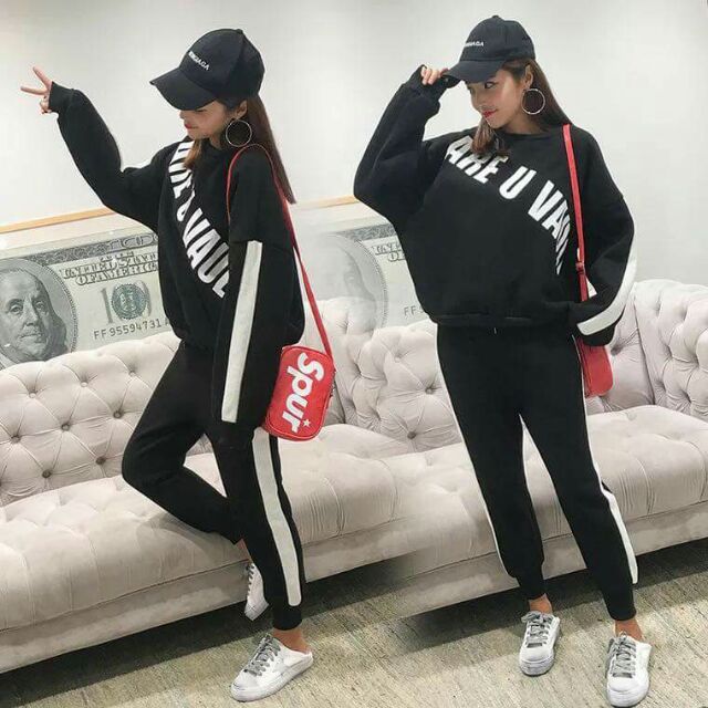 Xét bộ thụng tl
