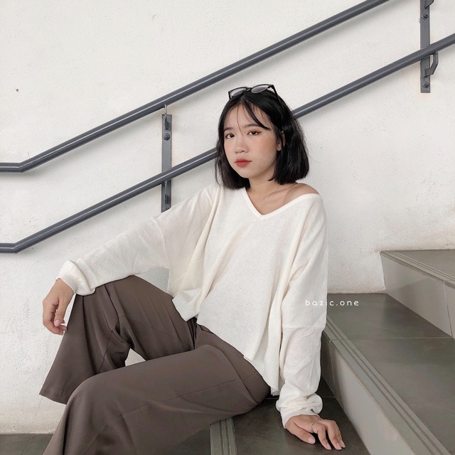 Áo len dáng croptop cổ tim