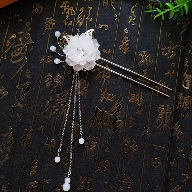 Trâm hoa cổ trang