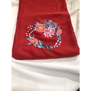 Vải áo dài lụa thêu tay