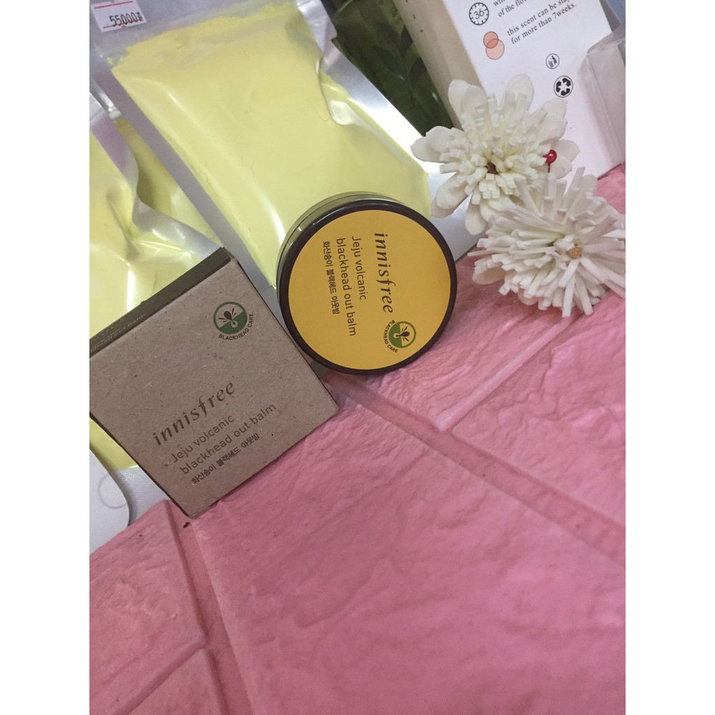 mụn đầu đen Innisfree Jeju Volcanic Black giảm mụn cám hút bã nhờn giảm mụn đầu đen se khít lỗ chân lông Hàn quốc | BigBuy360 - bigbuy360.vn