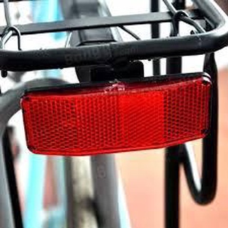 Tấm phản quang gắn gác baga sau xe đạp