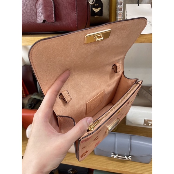 Túi đeo chéo Coach authentic