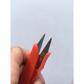 kéo nhấp chỉ kéo bấm chỉ cán nhựa nhỏ gọn tiện lợi giá rẻ bấm xướng tay cầm hoài cảm giác thoả mái tay.