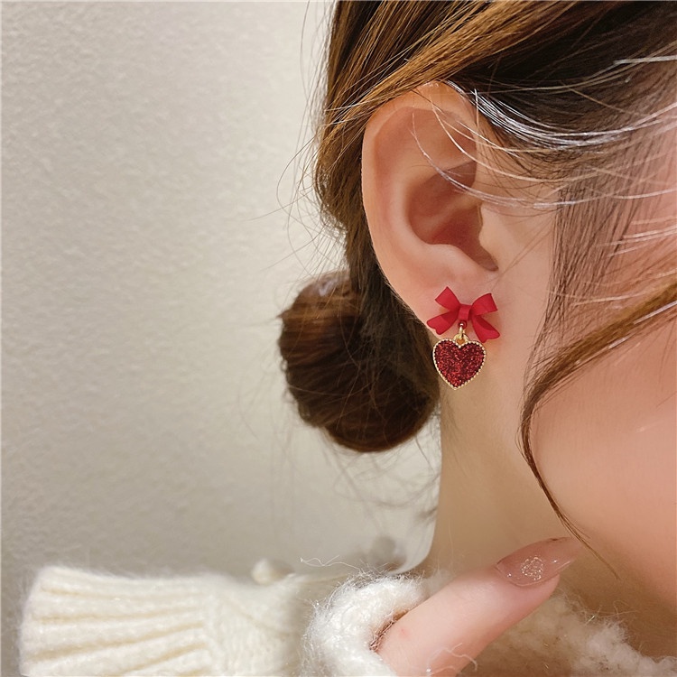 Bông Tai Hình Trái Tim Đính Đá Dễ Thương Cho Nữ