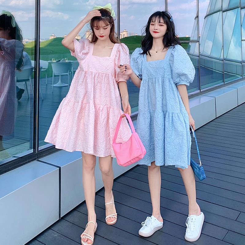 Đầm chữ A tay phồng cổ vuông lưng cao màu đen thanh lịch cho nữ