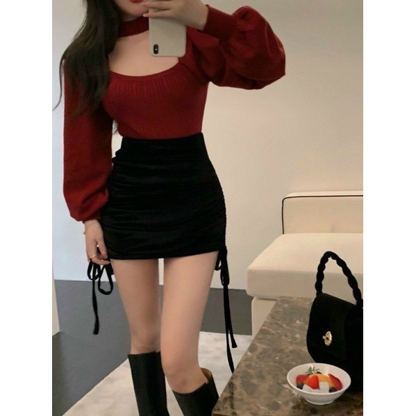 SÉT ÁO CHOKER ĐỎ CVAY RÚT ĐÙI.