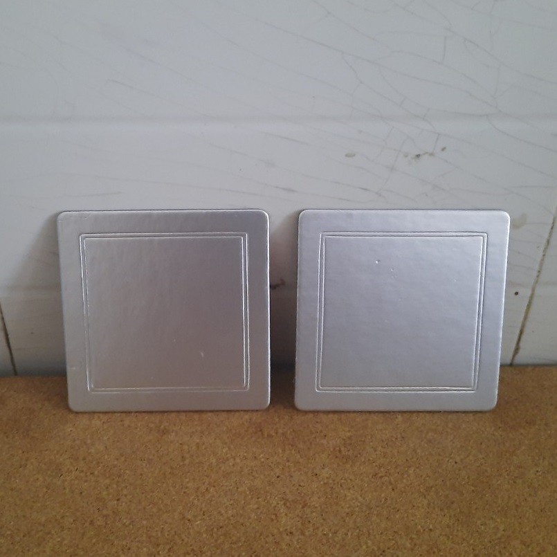 Đế Lót Bánh Kem Vuông 9.3cm - 50 Cái