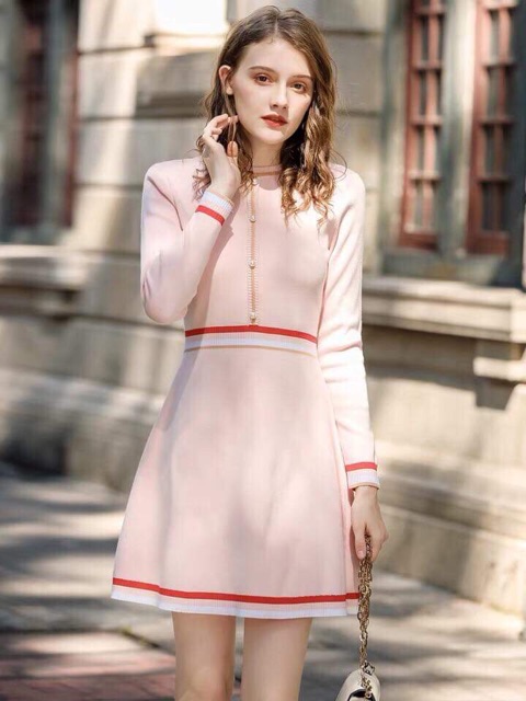 Váy len dáng xoè phối viền nổi bật | BigBuy360 - bigbuy360.vn