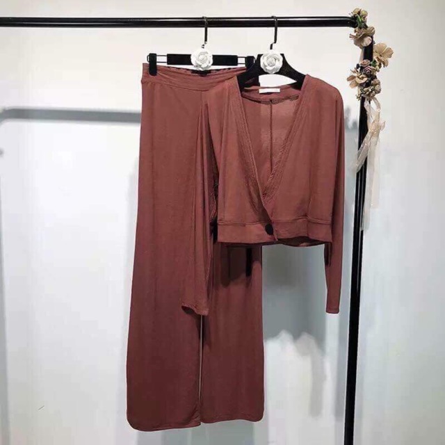Set nâu + set xanh