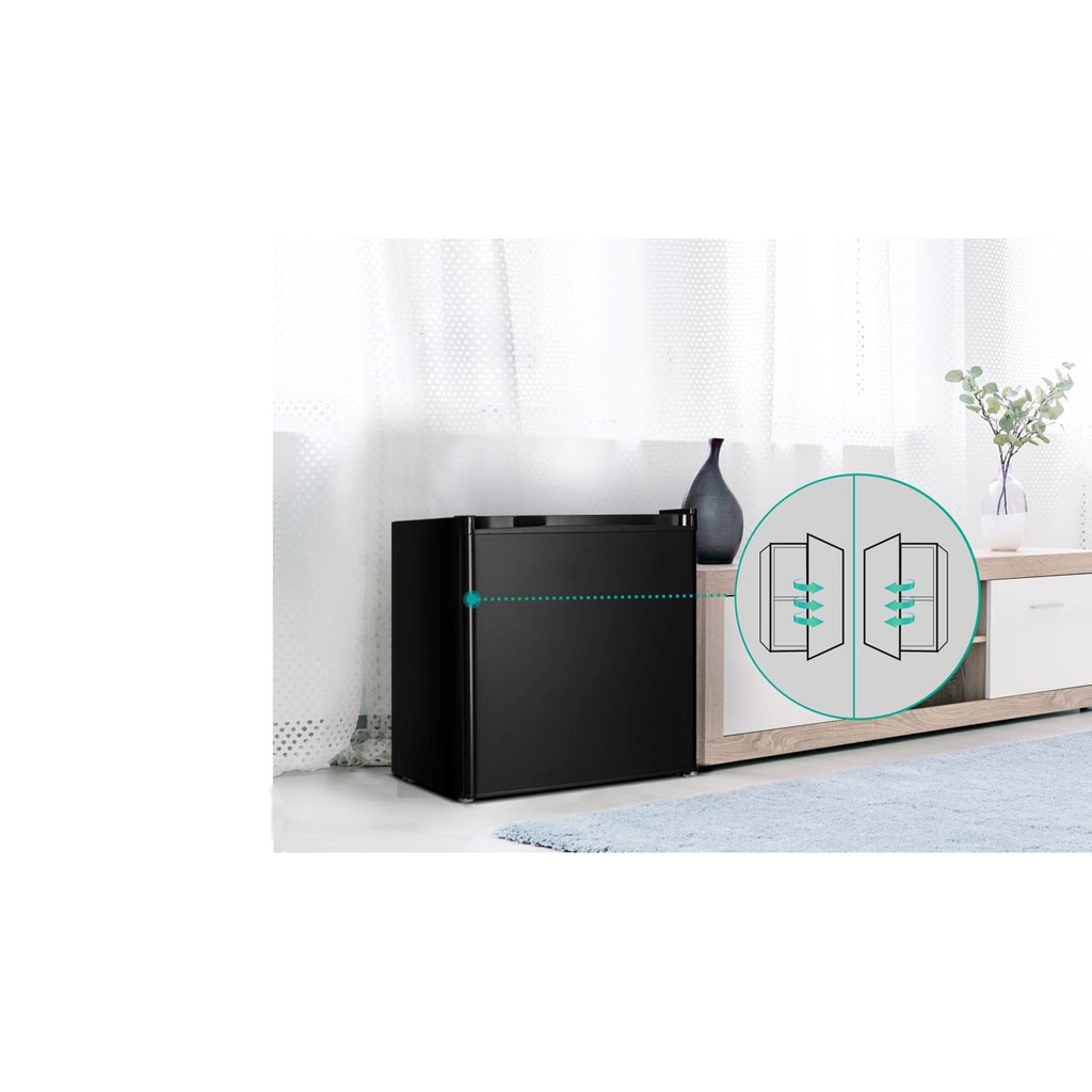 Tủ Lạnh Mini Casper 44L RO-45PB Thái Lan có tính năng khóa cửa tủ -Bảo hành 24 tháng chính hãng