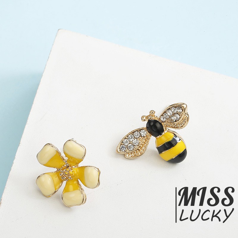 Khuyên tai nữ kiểu dáng con ong thời trang phong cách Hàn Quốc