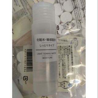 Nước hoa hồng muji 50ml