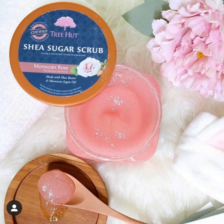 Tẩy tế bào chết cơ thể Tree Hut Shea Sugar Scrub Moroccan Rose - 700323