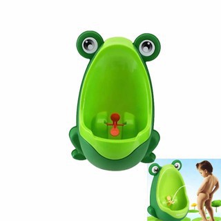 Bô đi vệ sinh hình con ếch dành cho bé trai gắn tường nên rất tiện