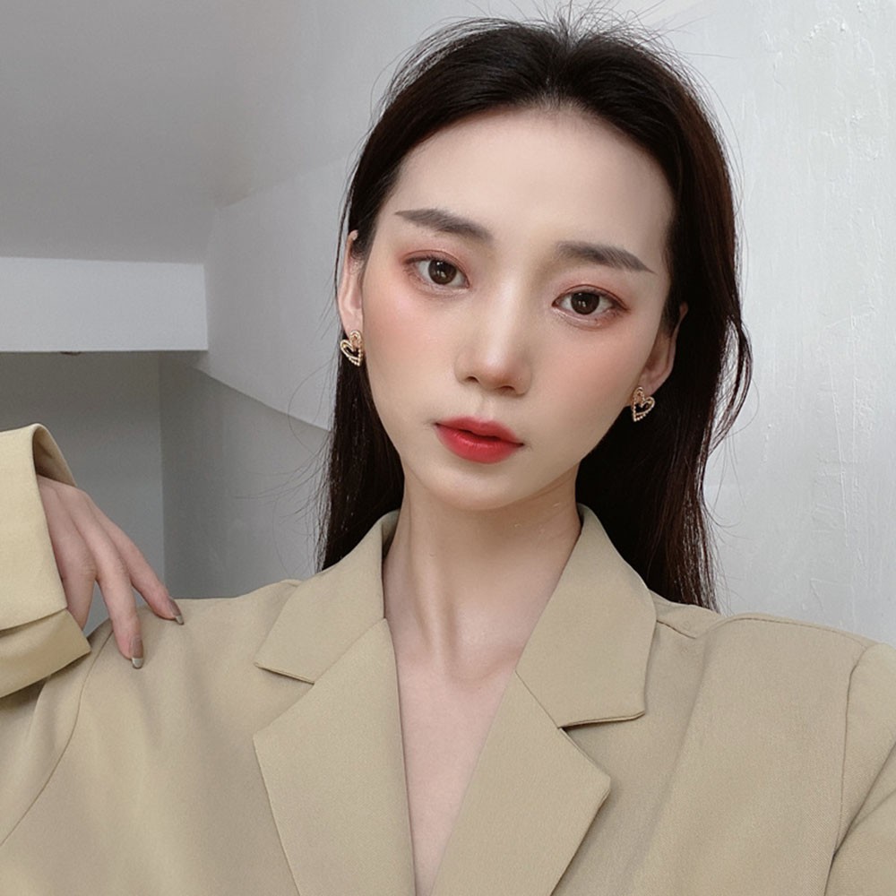 Hoa Tai Hình Trái Tim Đính Đá Phong Cách Retro Thời Trang