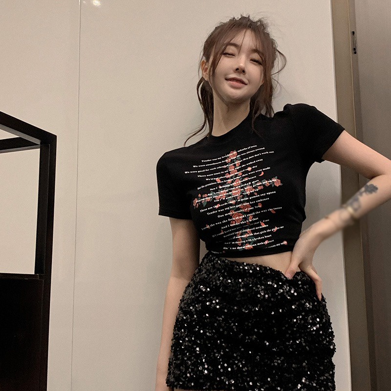 Áo Thun Nữ Ngắn Tay Cổ Tròn In Hình Hoa Hồng