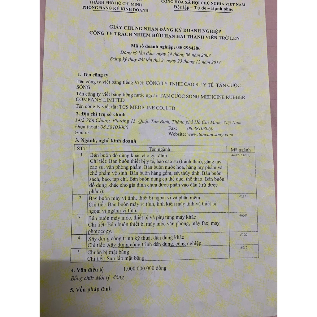 Bao cao su gia đình Strast, bao cao su siêu mỏng, bổ sung nhiều gel bôi trơn giúp tăng khóa cảm, hộp 3 bao tiện lợi.
