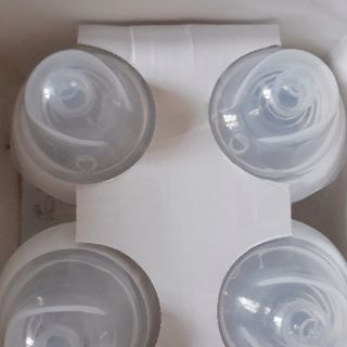Set 4 bình sữa Tommee Tippee