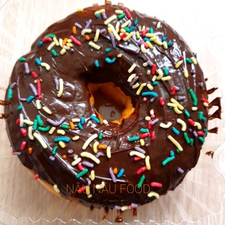 Bánh donut Socola rắc cốm cute