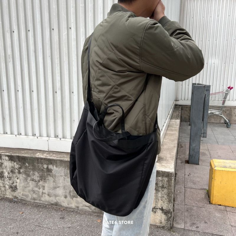 Túi xách Nam Nữ vải poly minimal cỡ đại, cặp đeo chéo kèm túi phụ lớn bên trong GATE6 - 6040