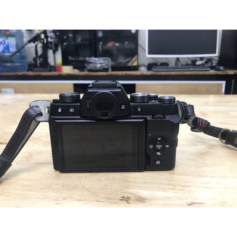 Máy Ảnh Fuji XT100 Kèm kit 15-45