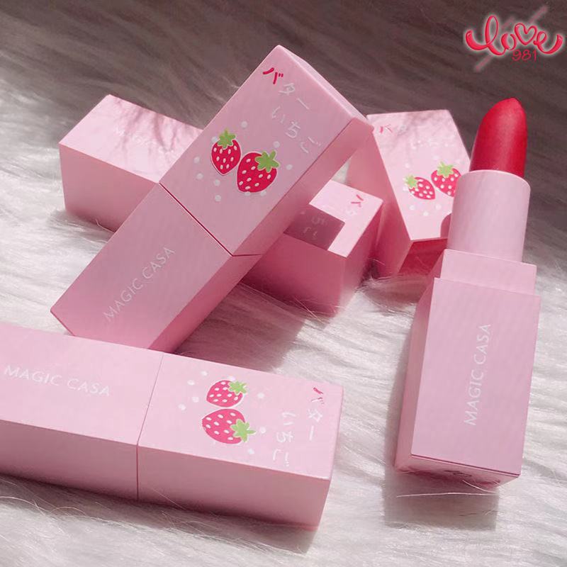 (hàng Mới Về) Son Môi Dưỡng Ẩm Chống Nước Chống Mồ Hôi Thiết Kế Vỏ Son Hình Quả Dâu Dễ Thương | BigBuy360 - bigbuy360.vn