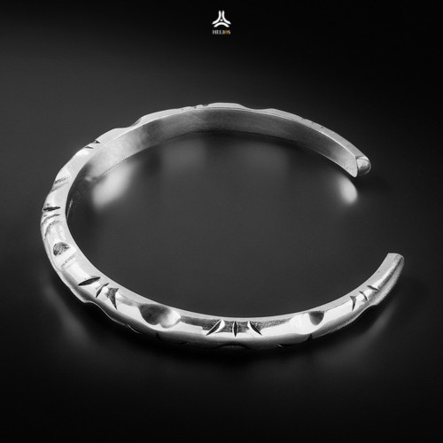 Vòng tay bạc nam, nữ HeliSilver Brave Cuff VTBN0138