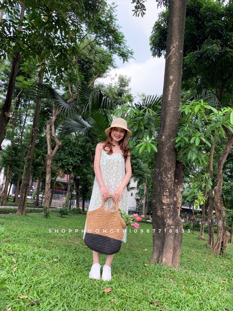 Váy hai dây hoa cúc maxi siêu hot 2020 (hình shop tự chụp/sẵn) | BigBuy360 - bigbuy360.vn
