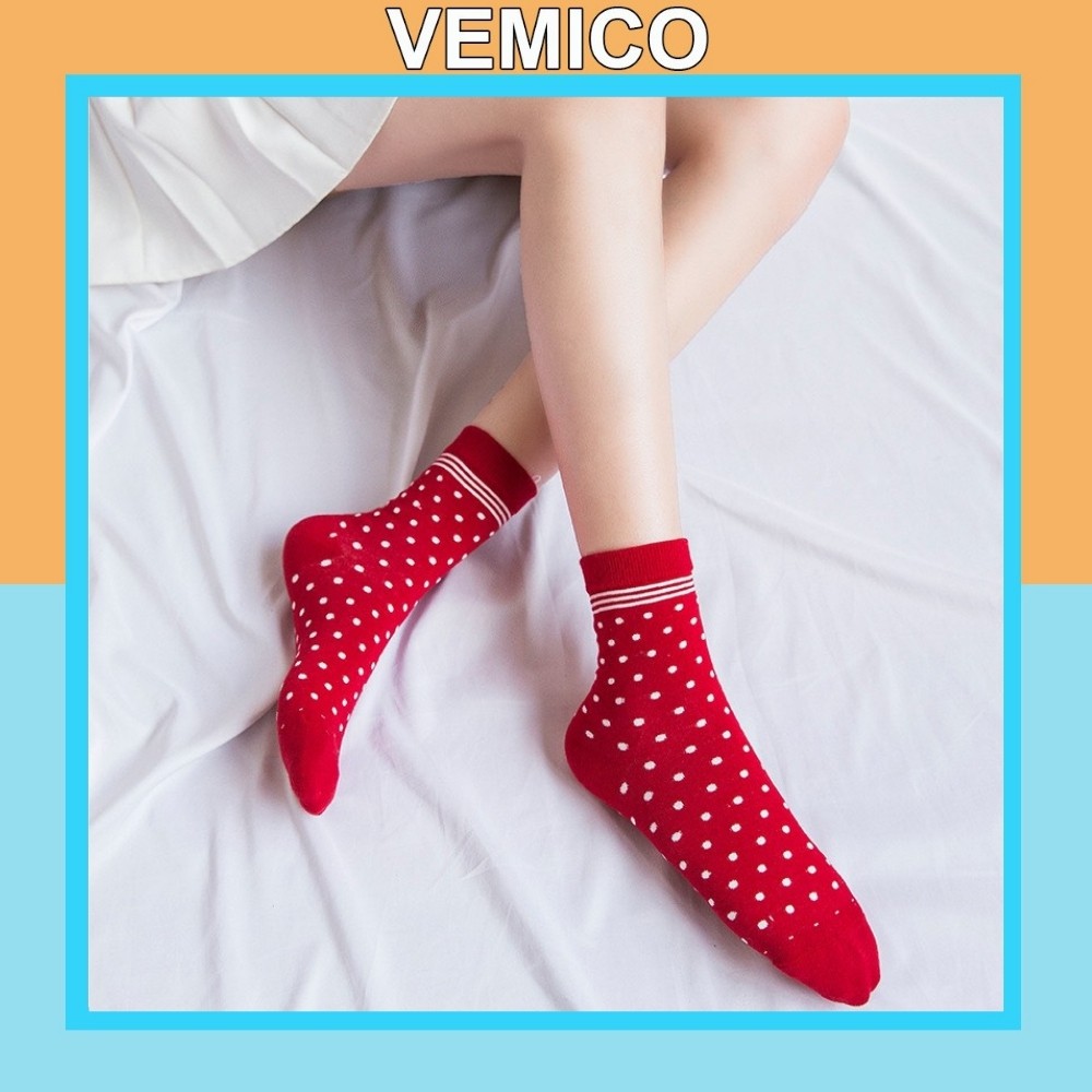 Tất cổ cao Vemico họa tiết sắc đỏ may mắn mừng năm mới TN111