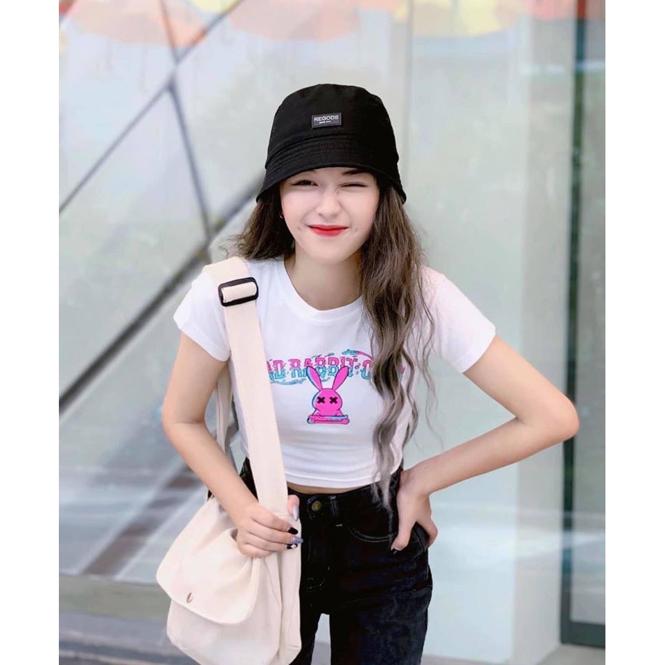 Áo croptop in BADCLUB