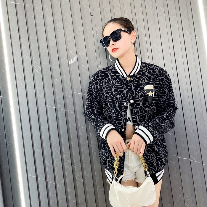 Áo khoác bomber nữ KARL chất nỉ dày dễ phối đồ