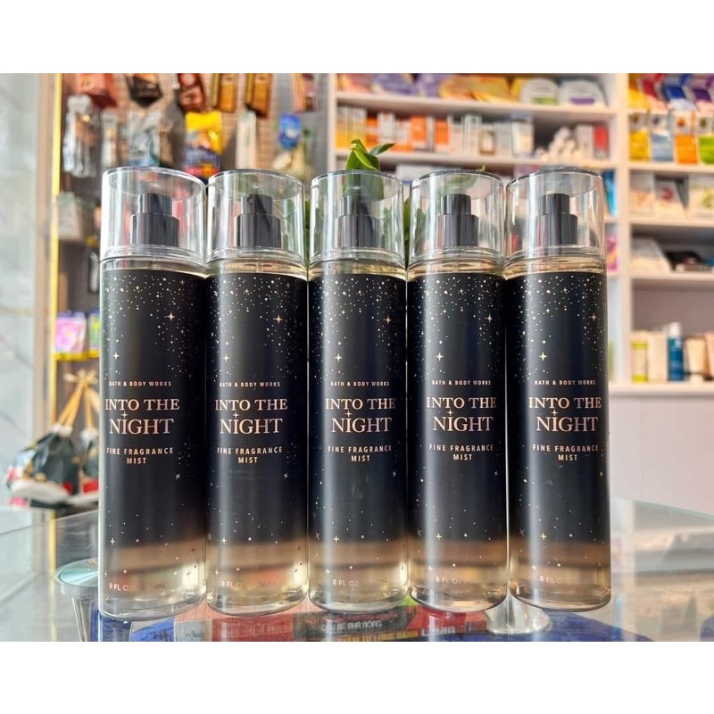 Xịt thơm toàn thân INTO THE NIGHT hãng Bath&Body Works 236ml - Wellstoreuk89