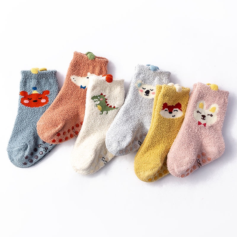 Vớ lông cừu san hô mềm mại chống trượt họa tiết hoạt hình dễ thương cho bé