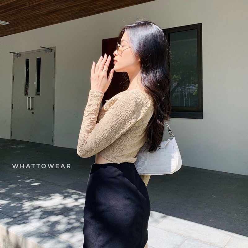 Áo cardigan croptop cúc bọc vải dập nổi - by Whattowear