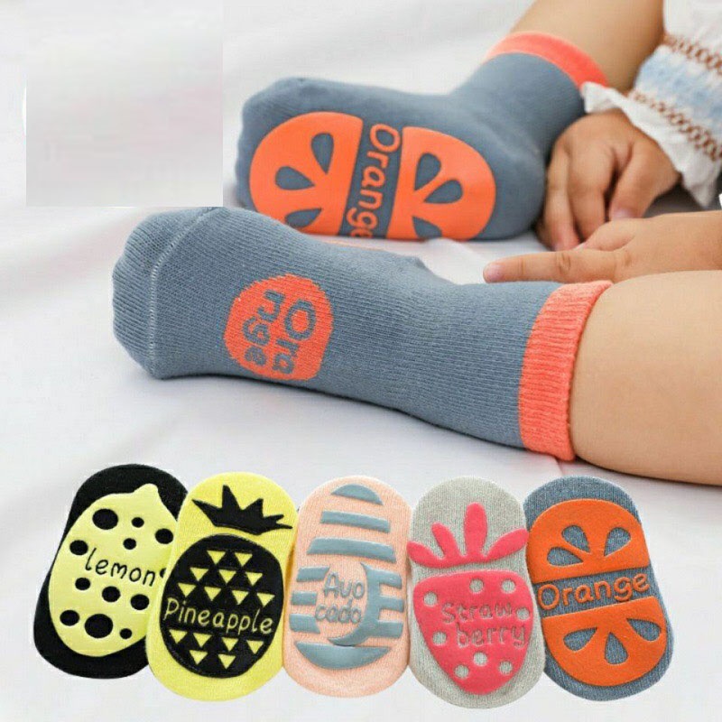 Tất vớ cao cổ cho bé từ sơ sinh chống trơn trượt - T11