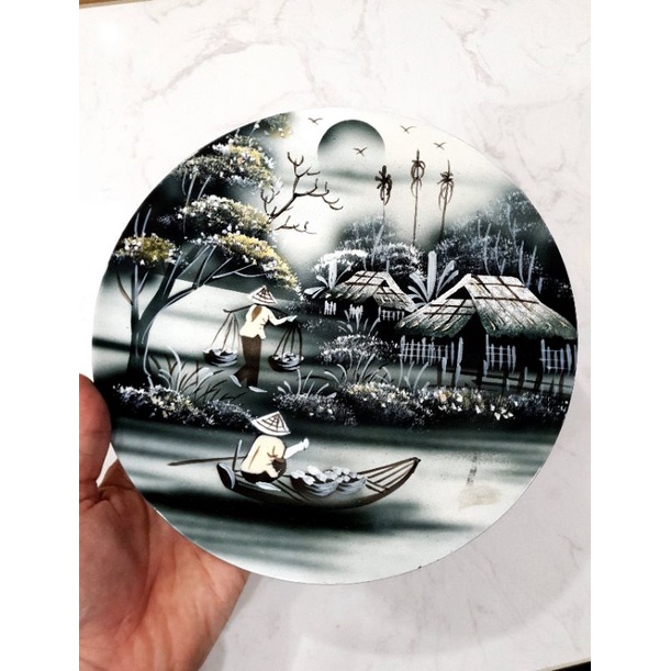 Đĩa sơn mài trắng đen phong cảnh làng quê Việt Nam cực đẹp