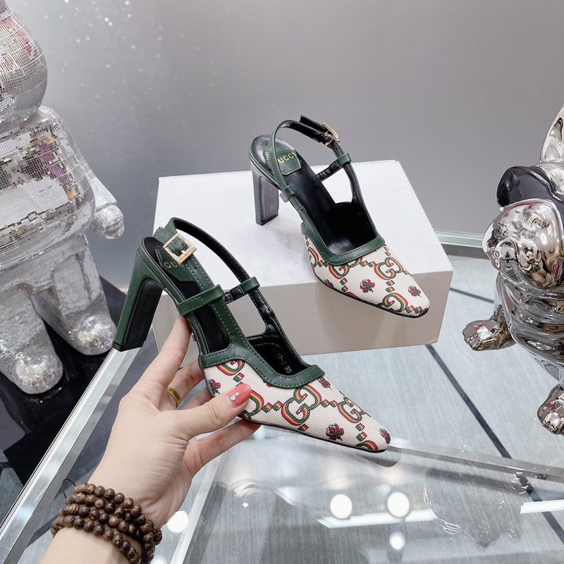 Sandal hoạ tiết gc new